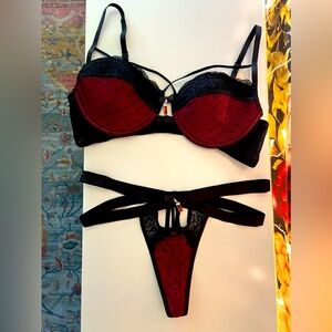 Venus Black & Red Lingerie
